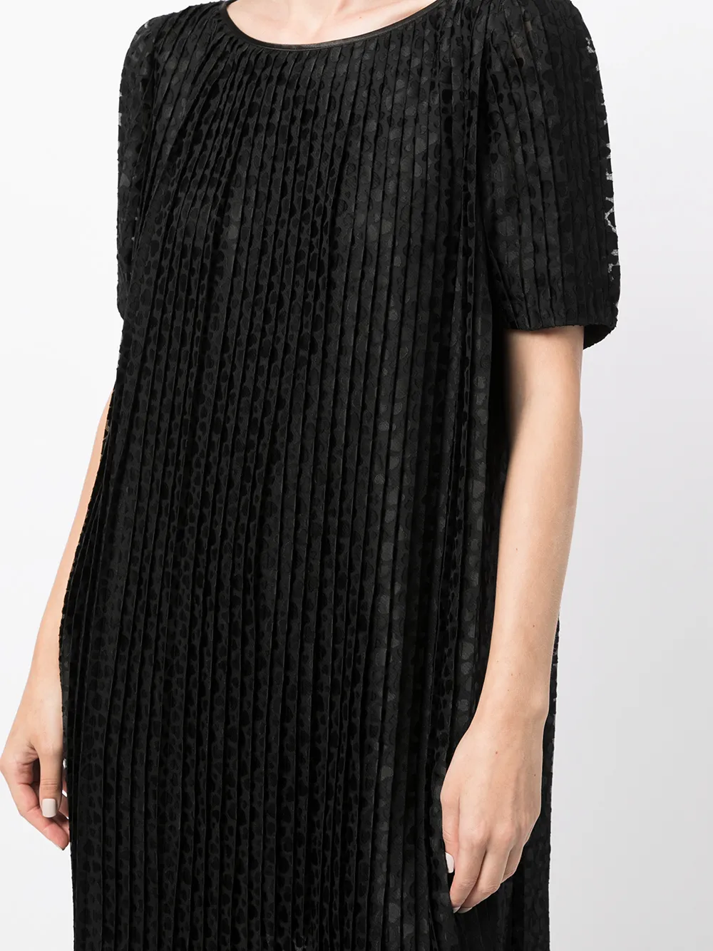 фото Emporio armani плиссированное платье-трапеция