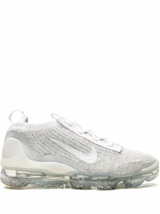 white nike air vapormax flyknit