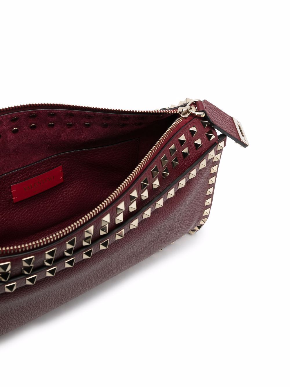 фото Valentino garavani rockstud leather clutch