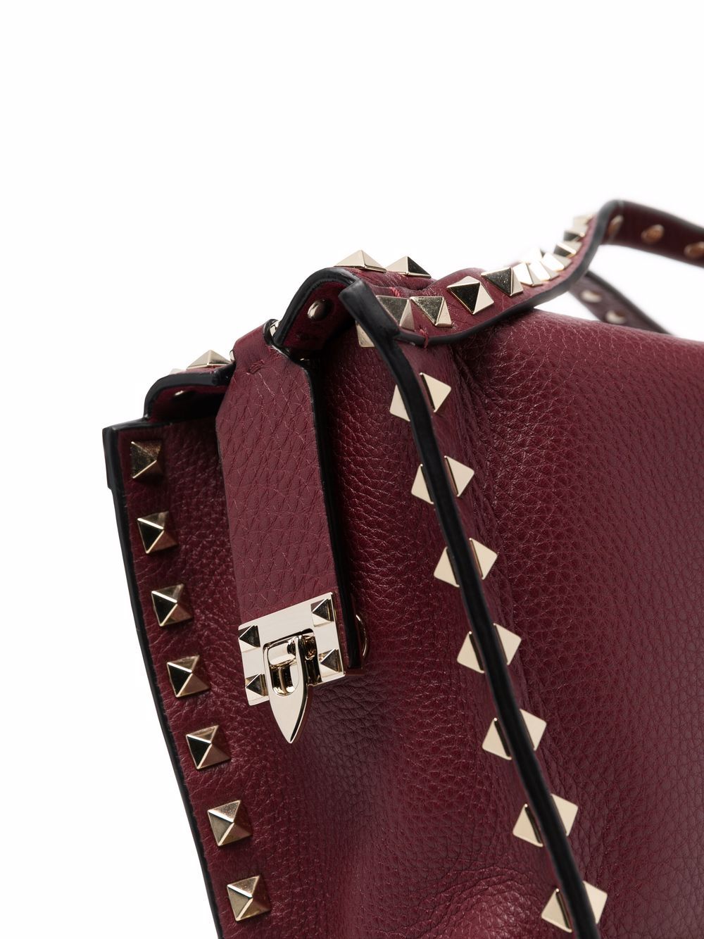 фото Valentino garavani rockstud leather clutch