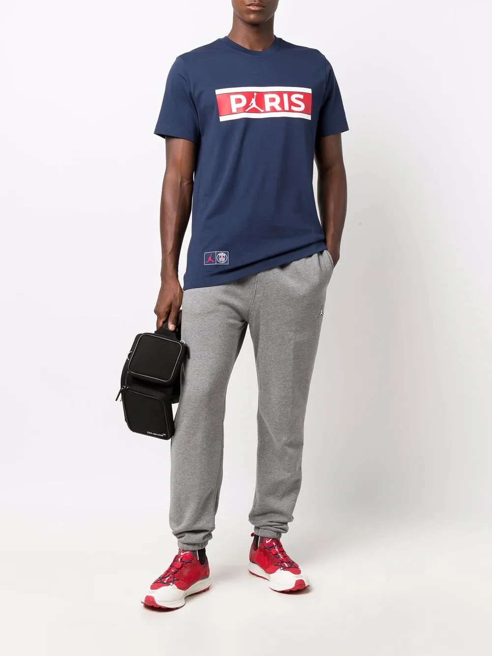 фото Nike спортивные брюки с вышивкой