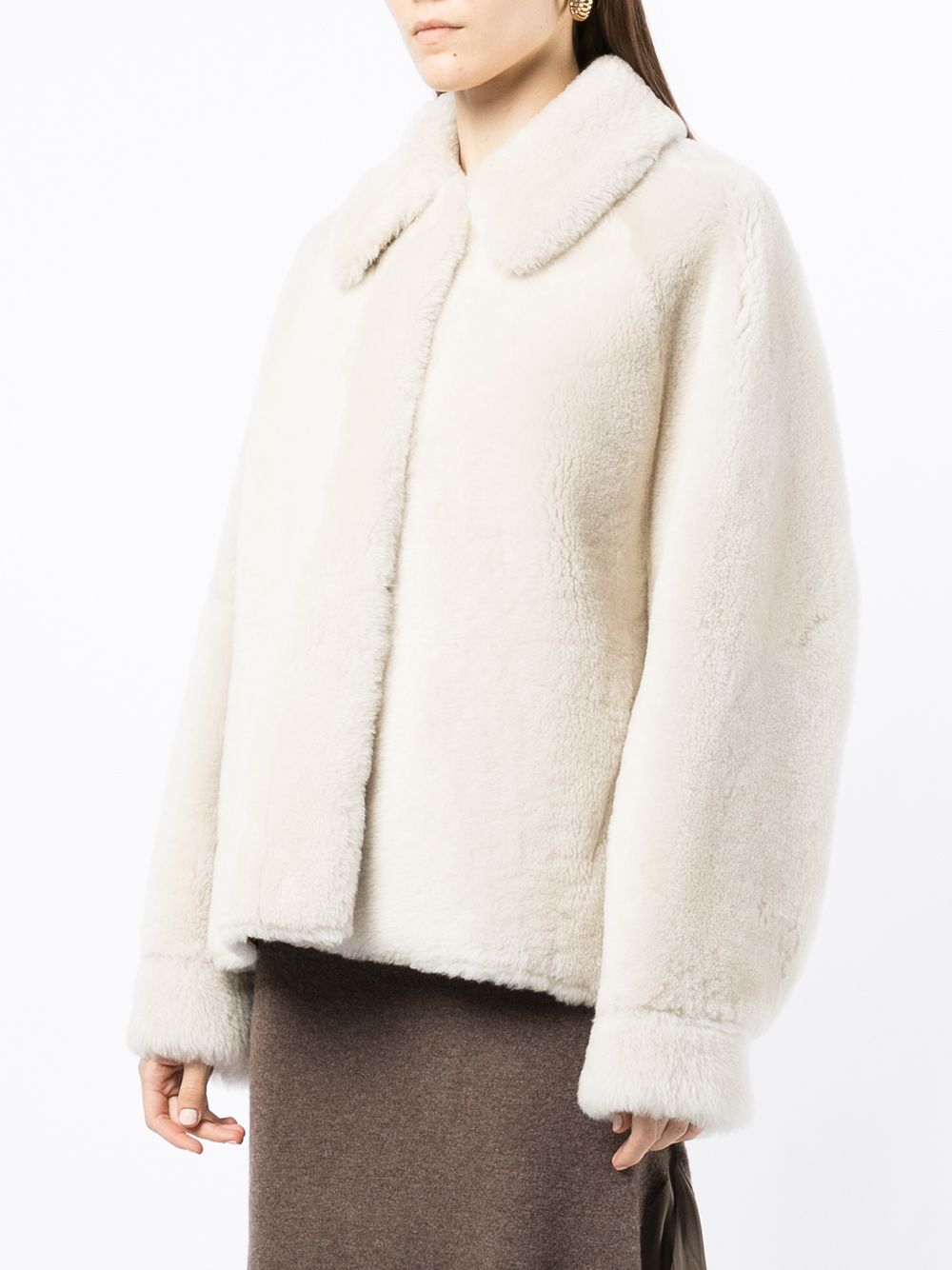  Goen.j Dolman Sleeves Shearling Jacket - White 