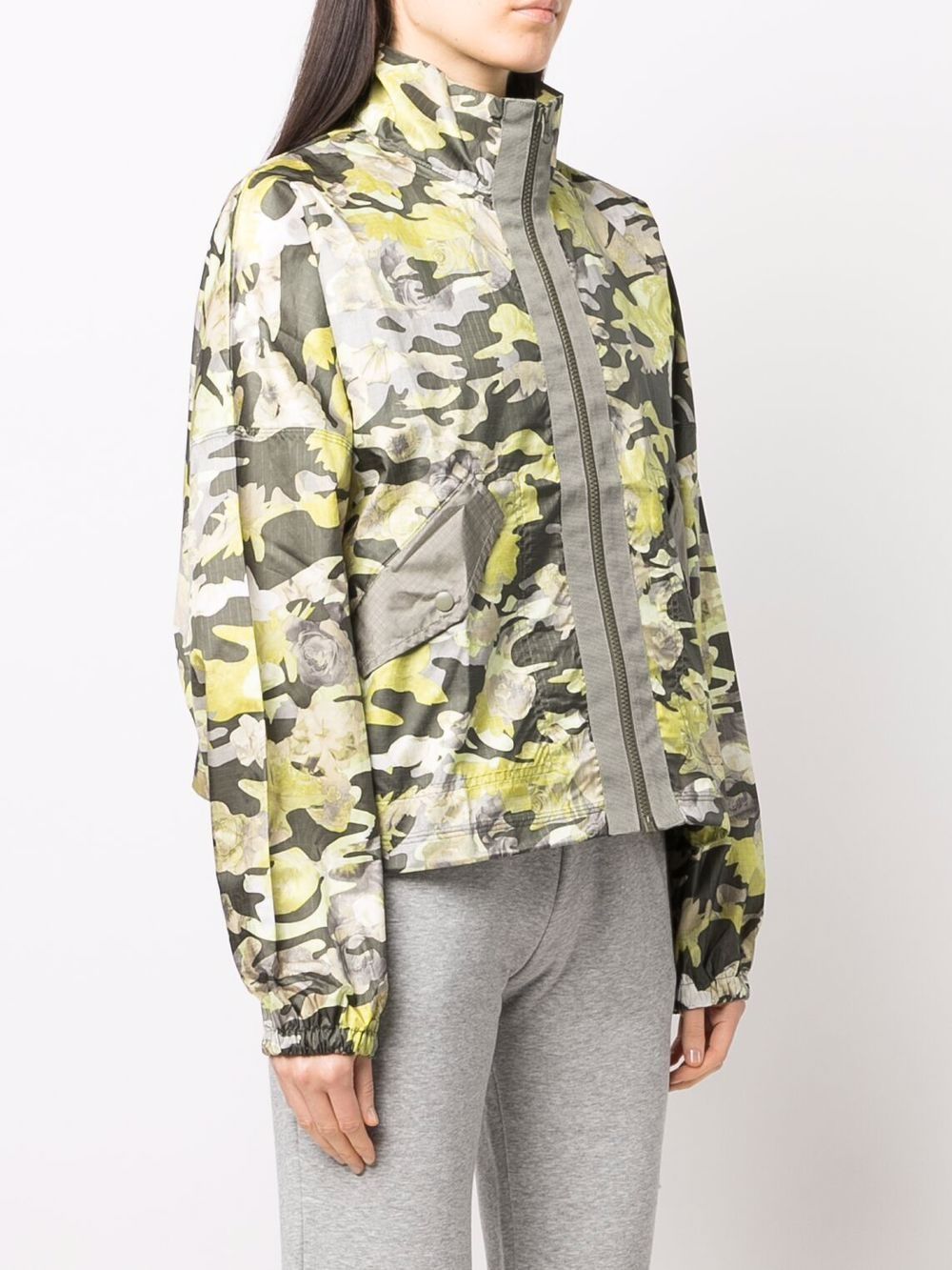 фото Nike легкая куртка с камуфляжным узором