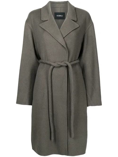 Manteau ceinturé à revers pointus - Goen.J - Modalova