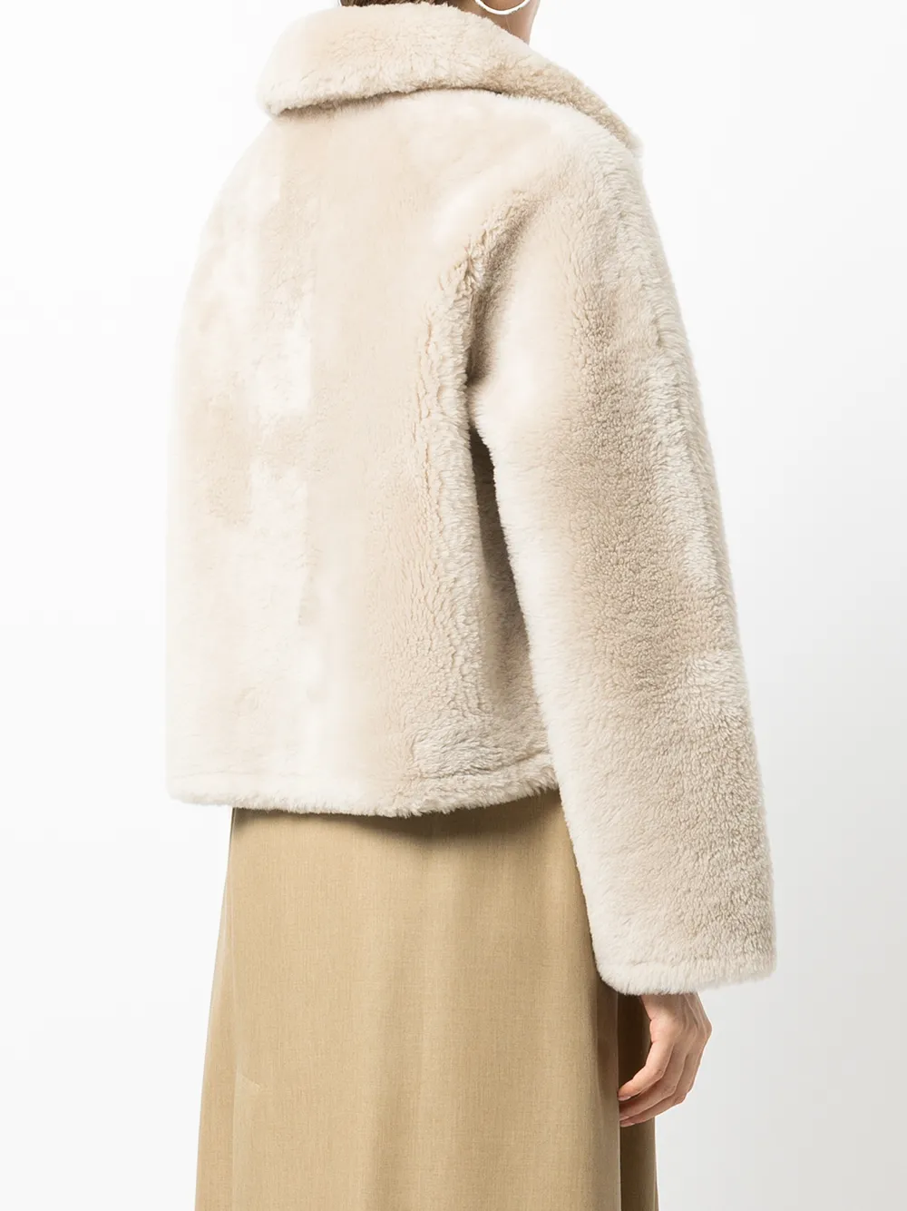 Goen J Notched-collar Cropped Shearling Jacket In Nude
