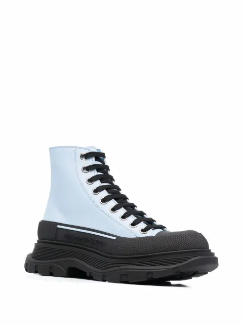 farfetch.com | Alexander McQueen botas Tread Slick con cordones