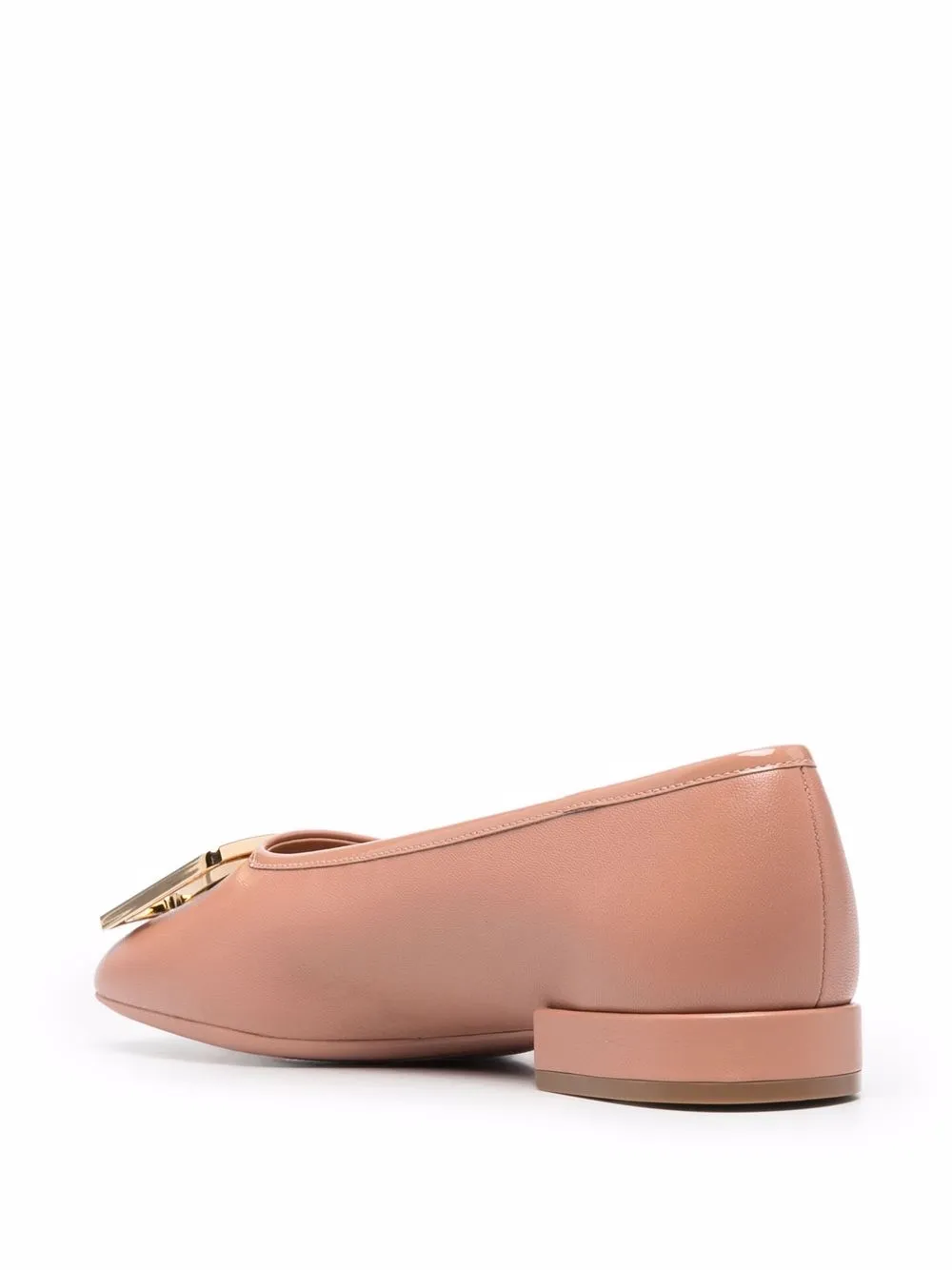 Ferragamo Embossed-logo Plaque Ballerina Shoes In 粉色