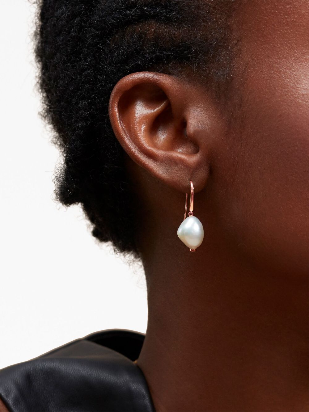Monica Vinader Nura pearl-detailing earrings - Roze