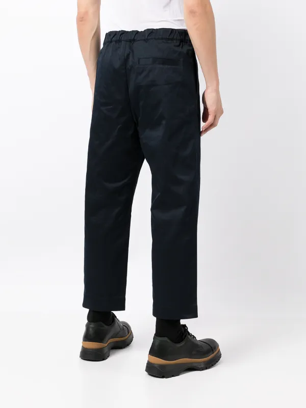 Shop OAMC cropped leg cotton trousers with Express Delivery - FARFETCH 最前線の OAMC パンツ その他