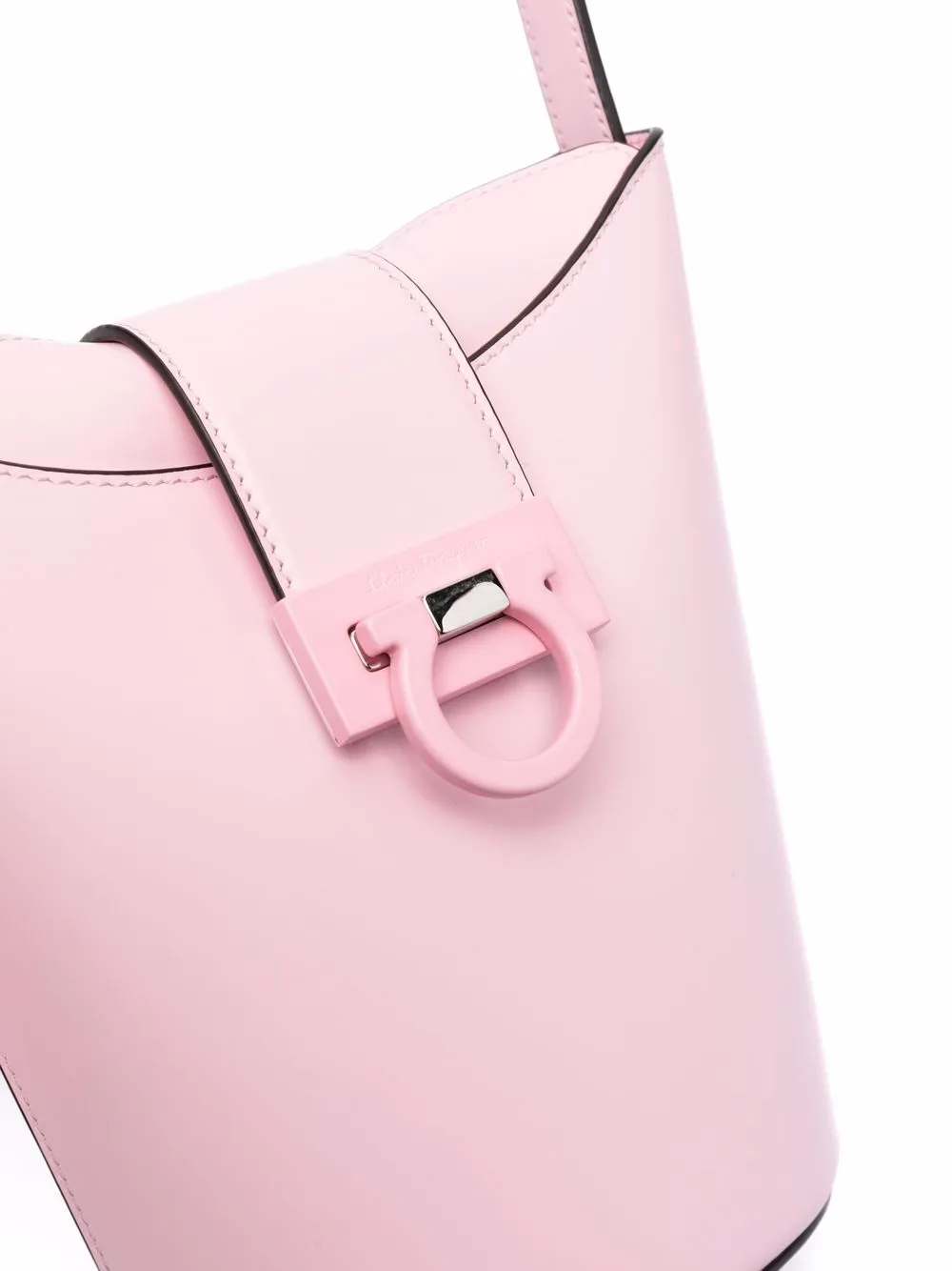 фото Salvatore ferragamo сумка-хобо с логотипом