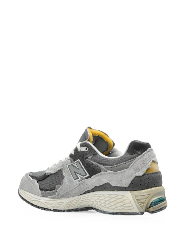 New Balance 2002R スニーカー | グレー | FARFETCH JP