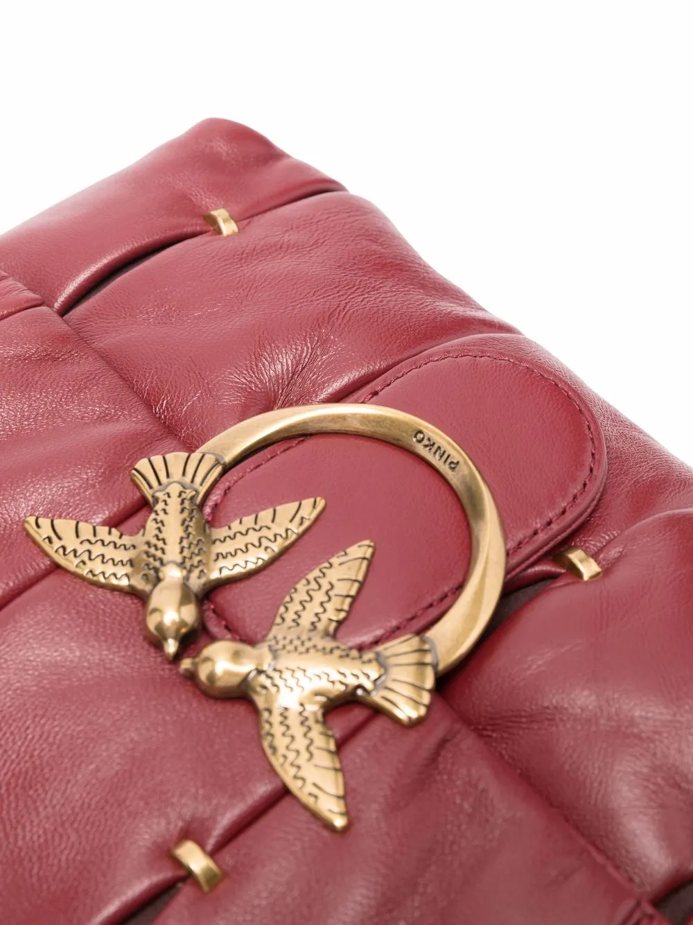 фото Pinko стеганая сумка на плечо love