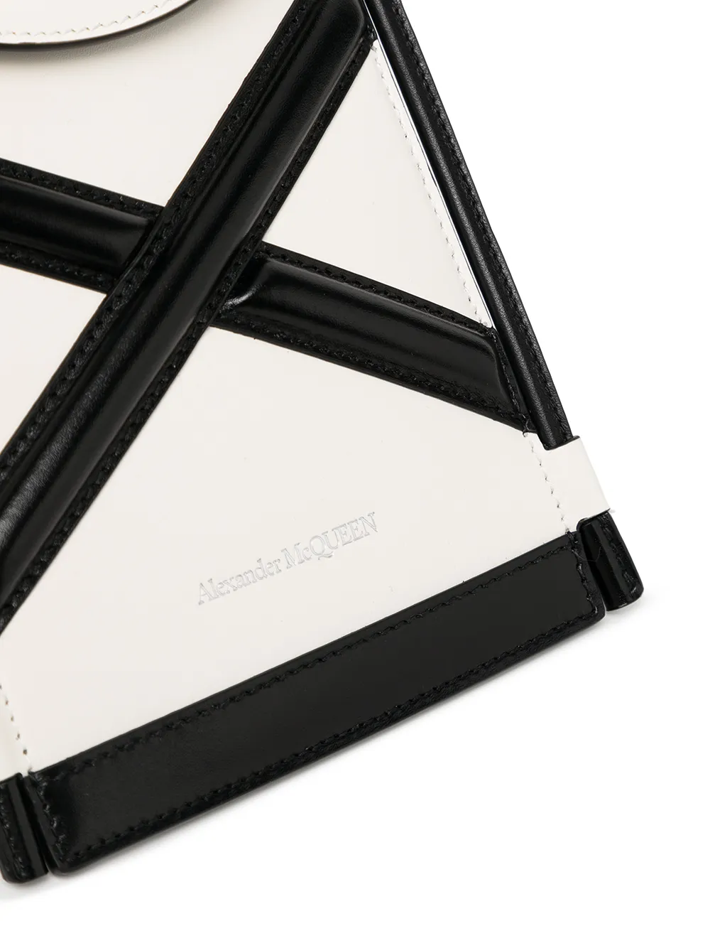 фото Alexander mcqueen сумка через плечо the curve micro