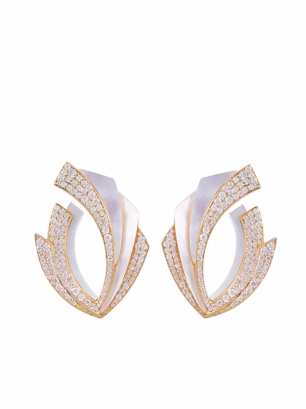 Ananya 18kt Yellow Gold Mogra Light Blossom C-clip Earrings
