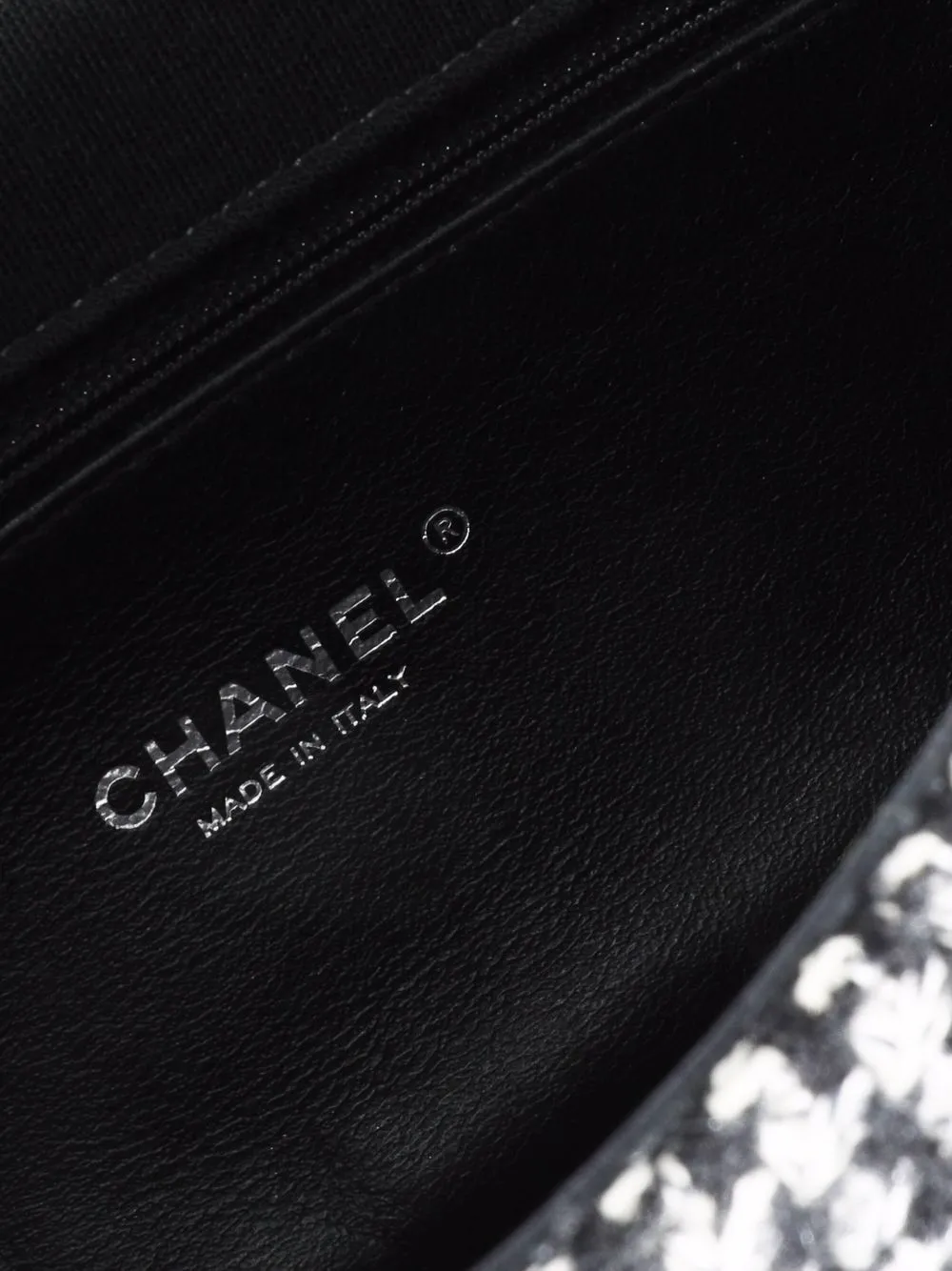 фото Chanel pre-owned сумка на плечо classic flap из букле в ломаную клетку