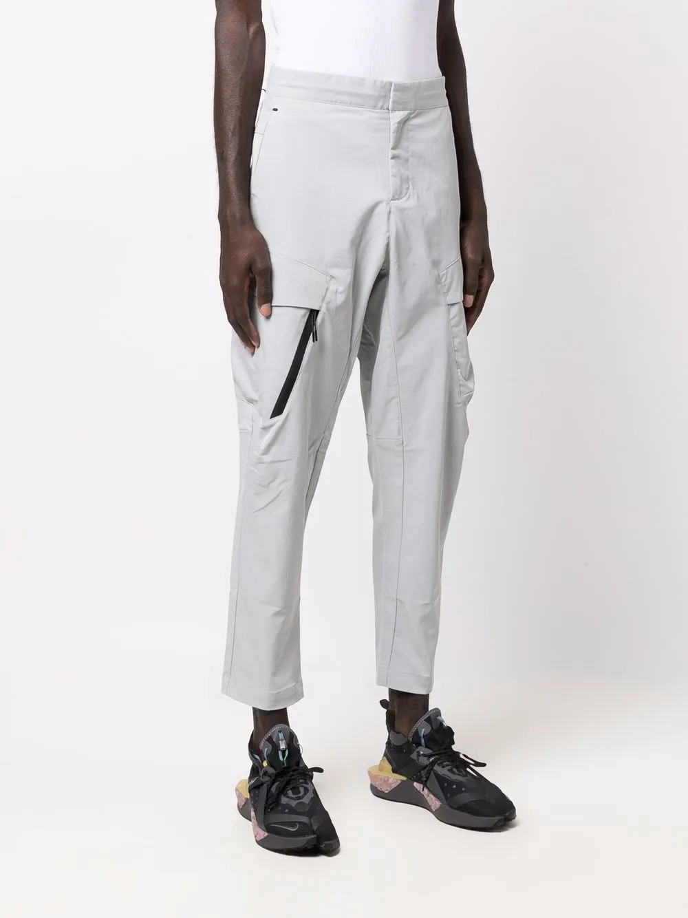 фото Nike брюки sportswear tech essentials