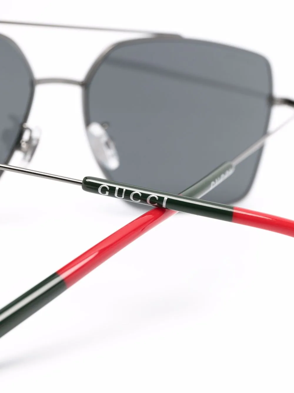 фото Gucci eyewear солнцезащитные очки-авиаторы с затемненными линзами