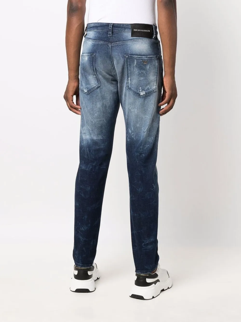 фото Emporio armani джинсы из вареного денима