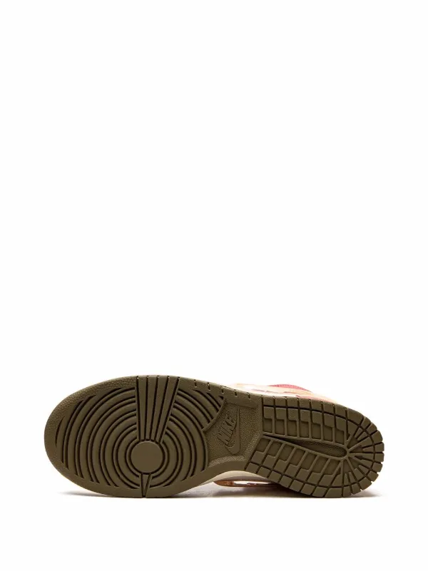 Nike x Social Status Dunk Mid 