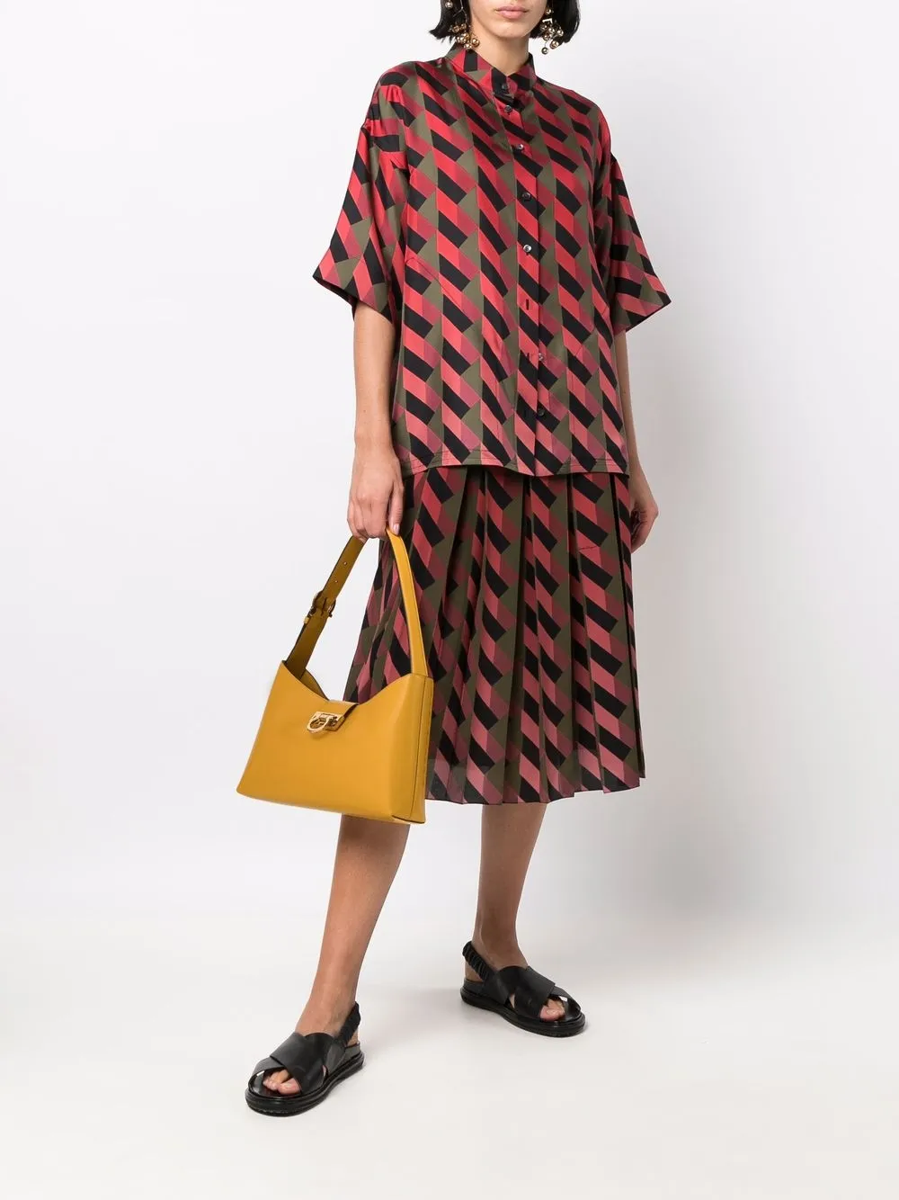 фото Salvatore ferragamo сумка на плечо trifolio