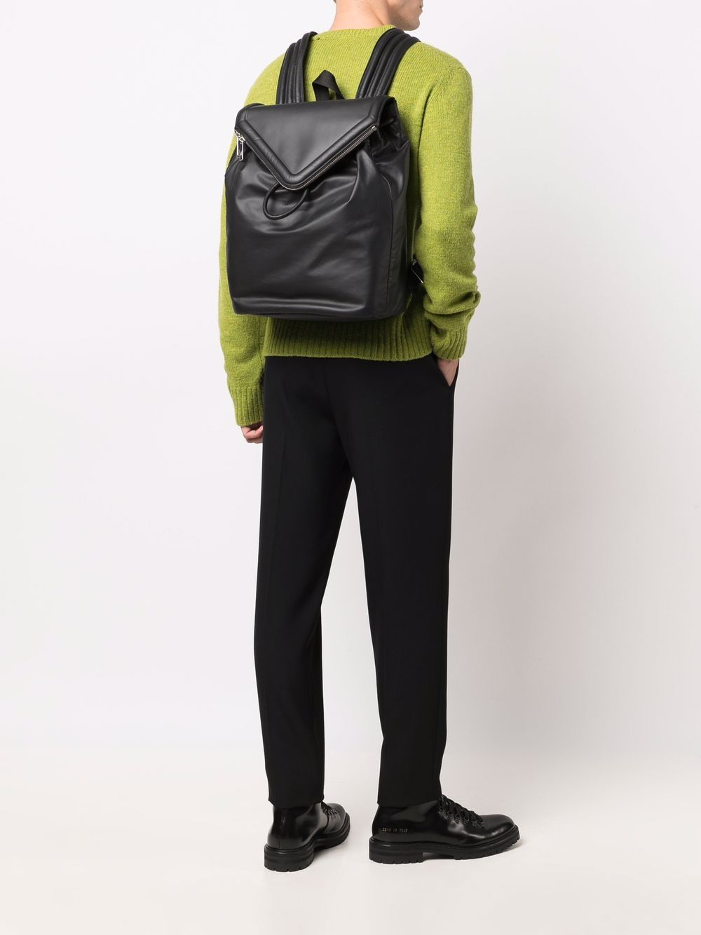 фото Bottega veneta zip-detail foldover leather backpack