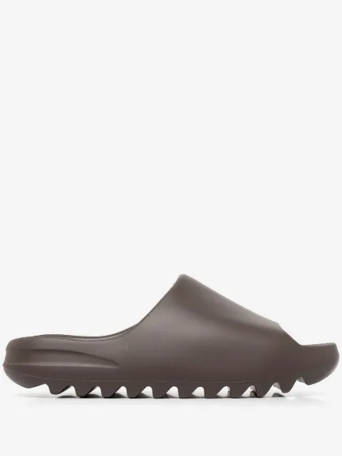 adidas Yeezy YEEZY "Soot 2021" slides