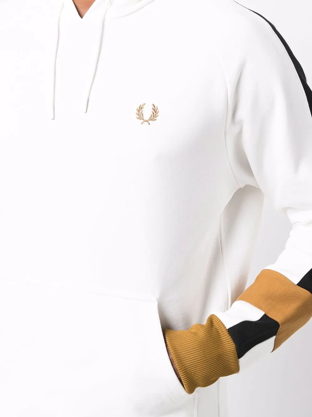 фото Fred perry худи в стиле колор-блок