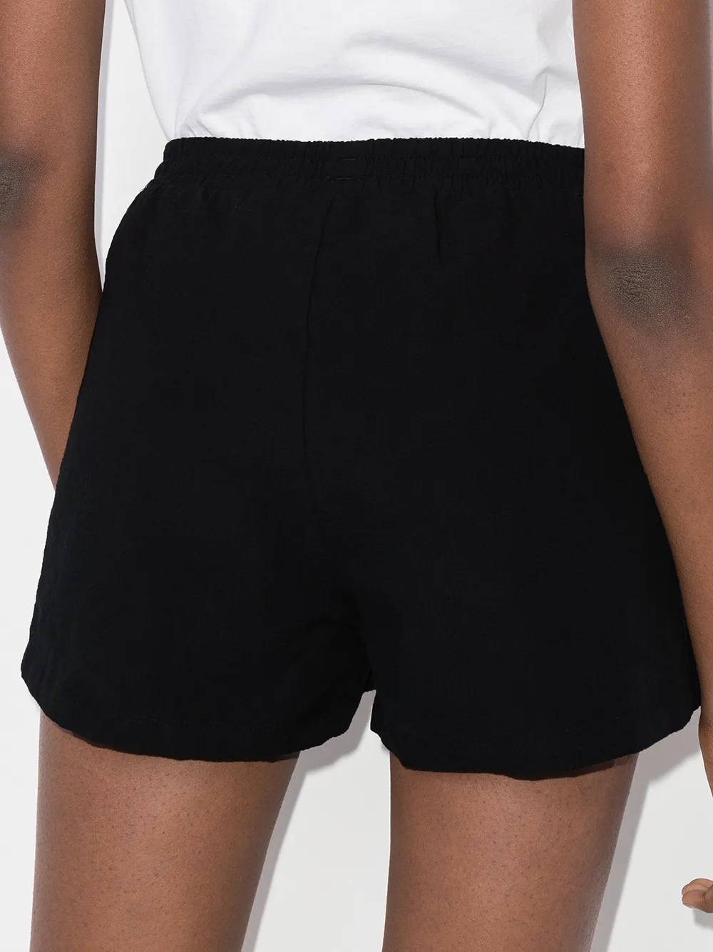 фото Adidas шорты с вышитым логотипом