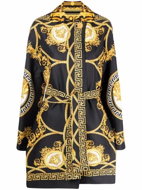 Versace معطف بوجهين وطبعة 'لا كوب دي ديو باروكو'