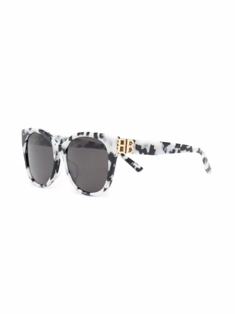 white tortoise shell sunglasses