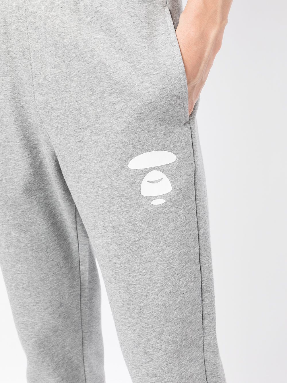 фото Aape by *a bathing ape® джоггеры с логотипом