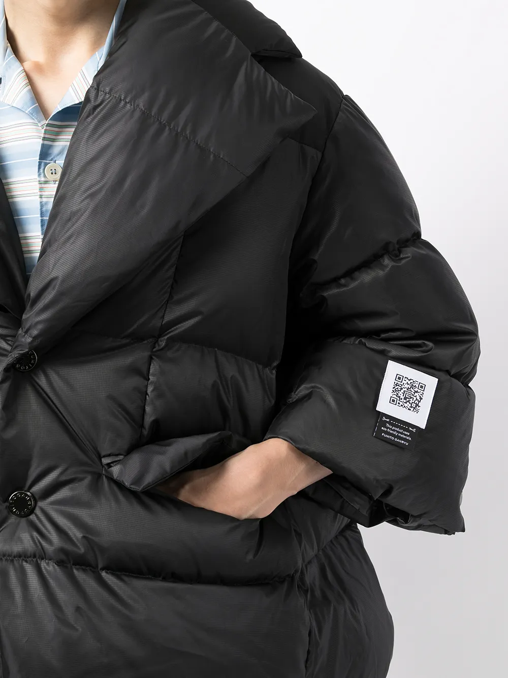 Shop Fumito Ganryu Oversized Quilted Jacket In Schwarz