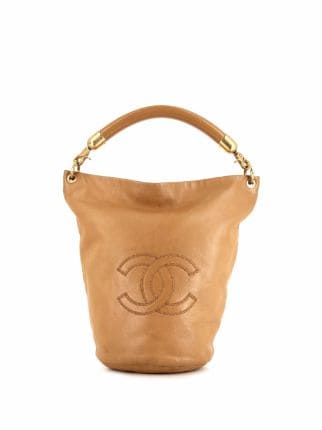 Chanel Pre-Owned Logos Bucket Bag in White