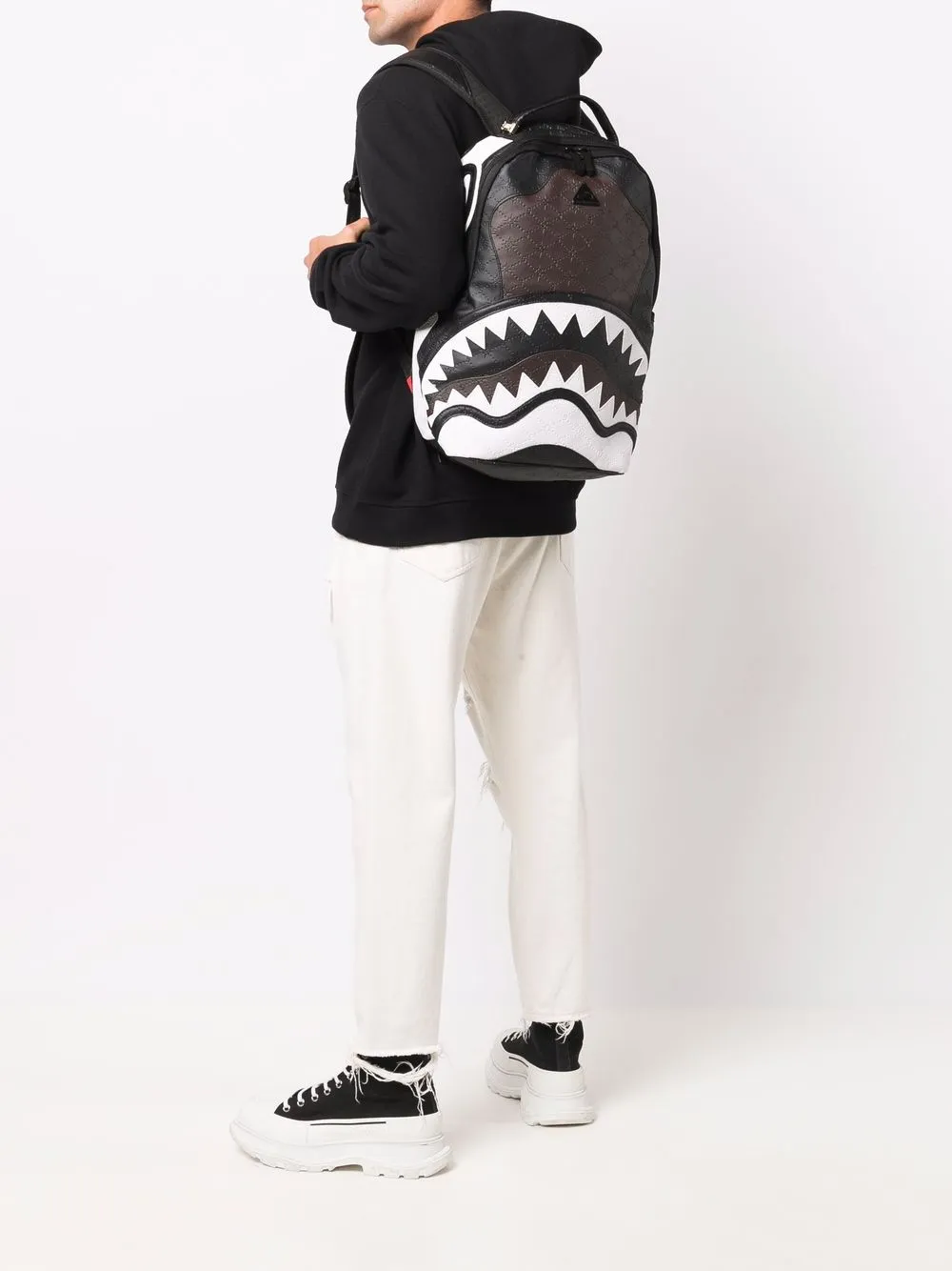 фото Sprayground рюкзак v.v.i.p. shark