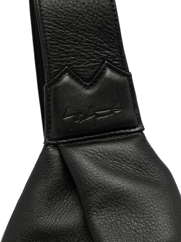 Discord 黒 レザー ショルダーバッグ Discord Yohji Yamamoto ロゴエンボス レザーショルダーバッグ