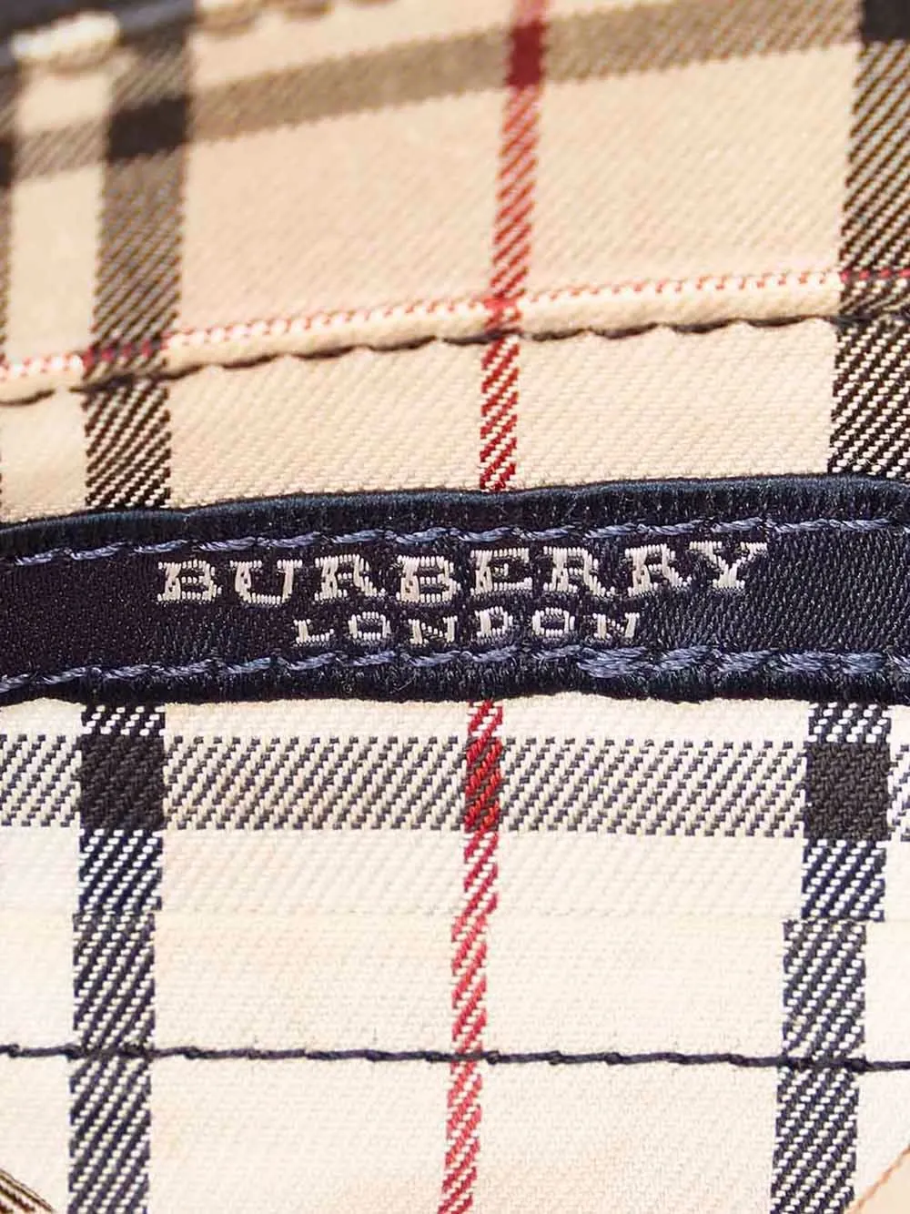 фото Burberry pre-owned сумка через плечо с нашивкой-логотипом