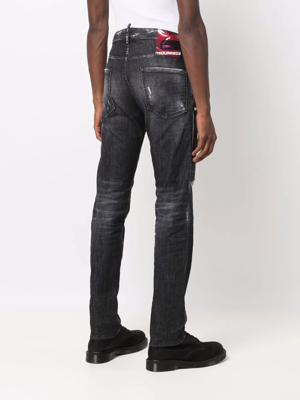 image 4 of dsquared2 仿旧效果牛仔裤