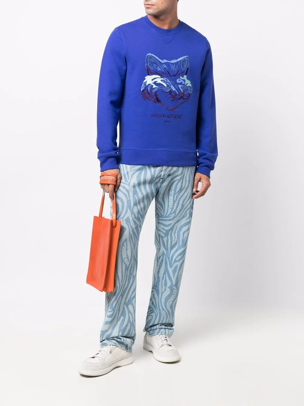 фото Maison kitsuné толстовка с вышивкой