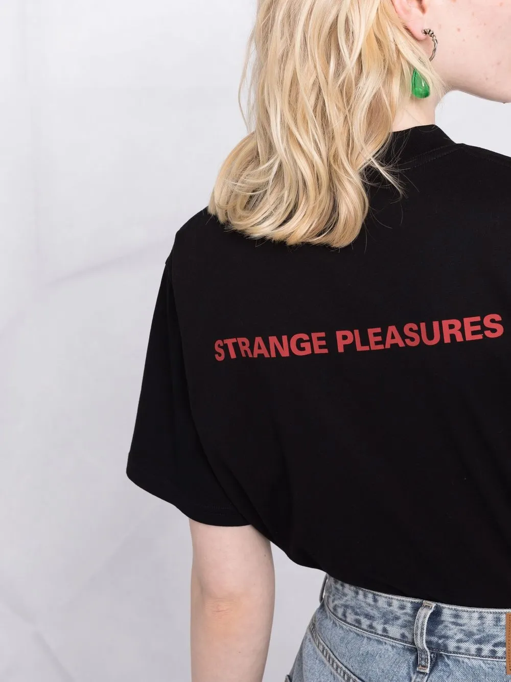 фото Kwaidan editions футболка strange pleasures