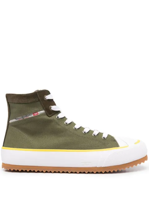 Diesel 侧logo印花细节板鞋