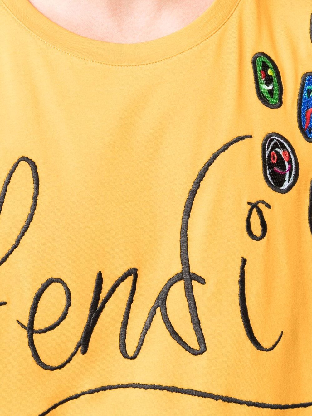 фото Fendi футболка с логотипом из коллаборации с noel fielding