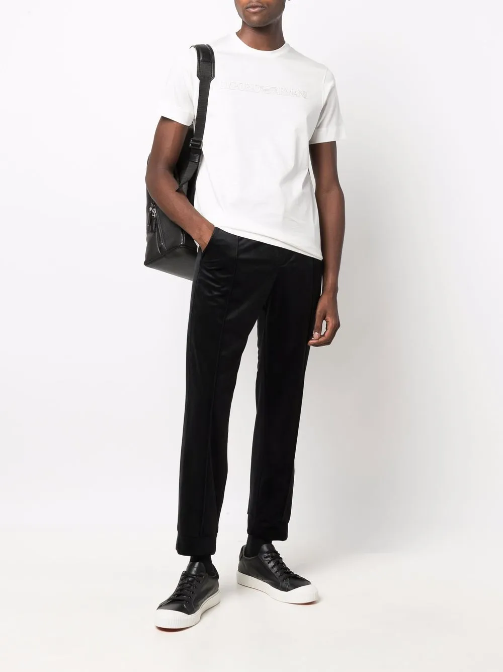 фото Emporio armani футболка с логотипом