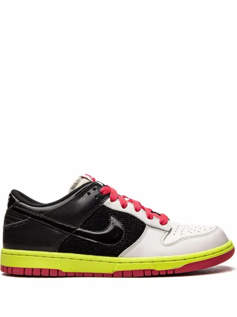 nike dunk low size 4