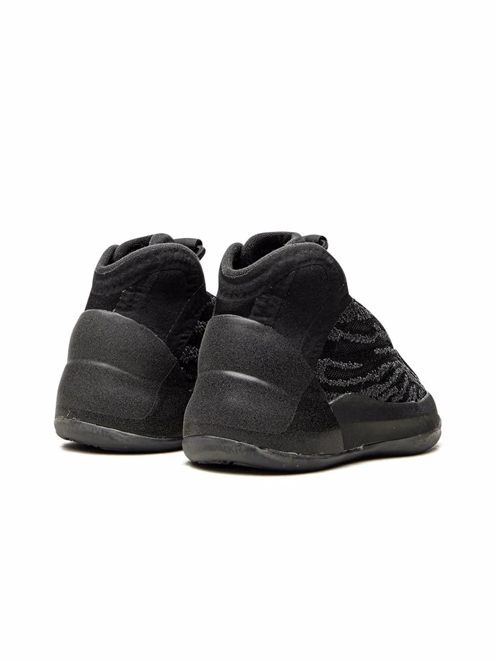 yeezy qntm onyx black