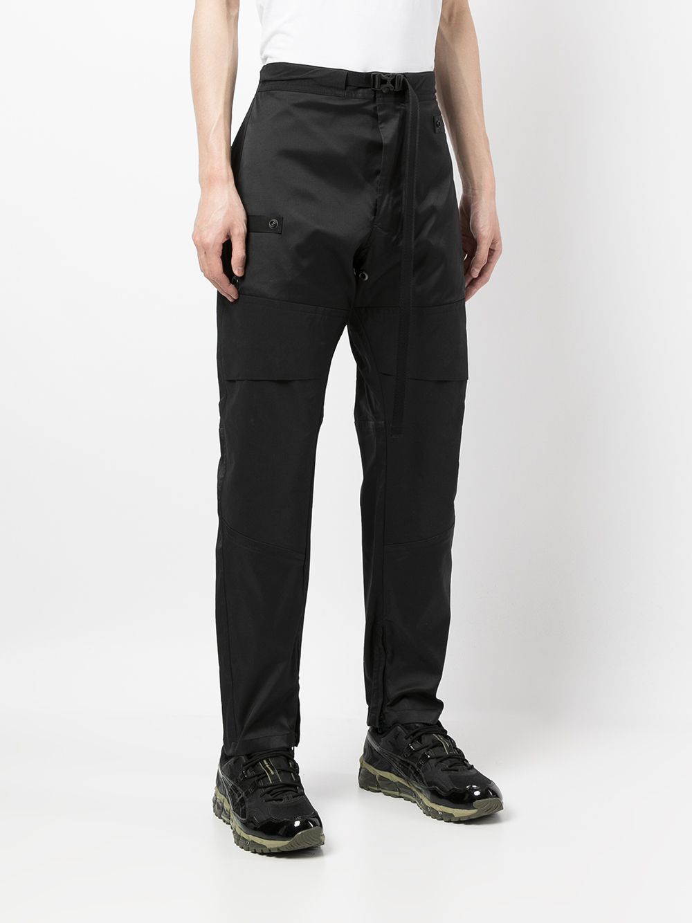 Shop Niløs Belted-waist Trousers In 黑色