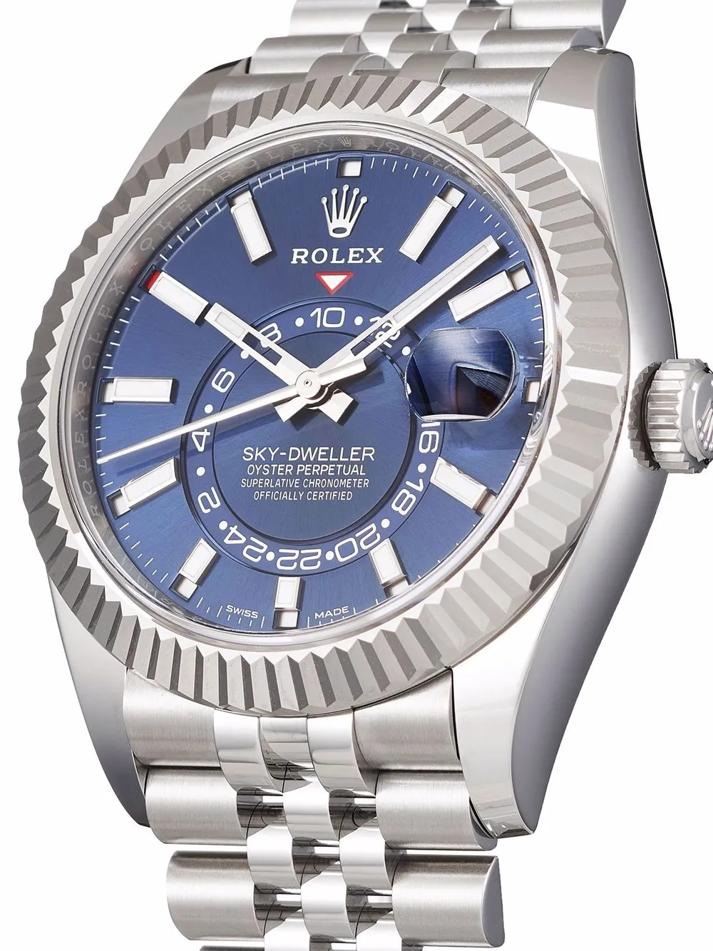 фото Rolex наручные часы sky-dweller pre-owned 42 мм 2021-го года