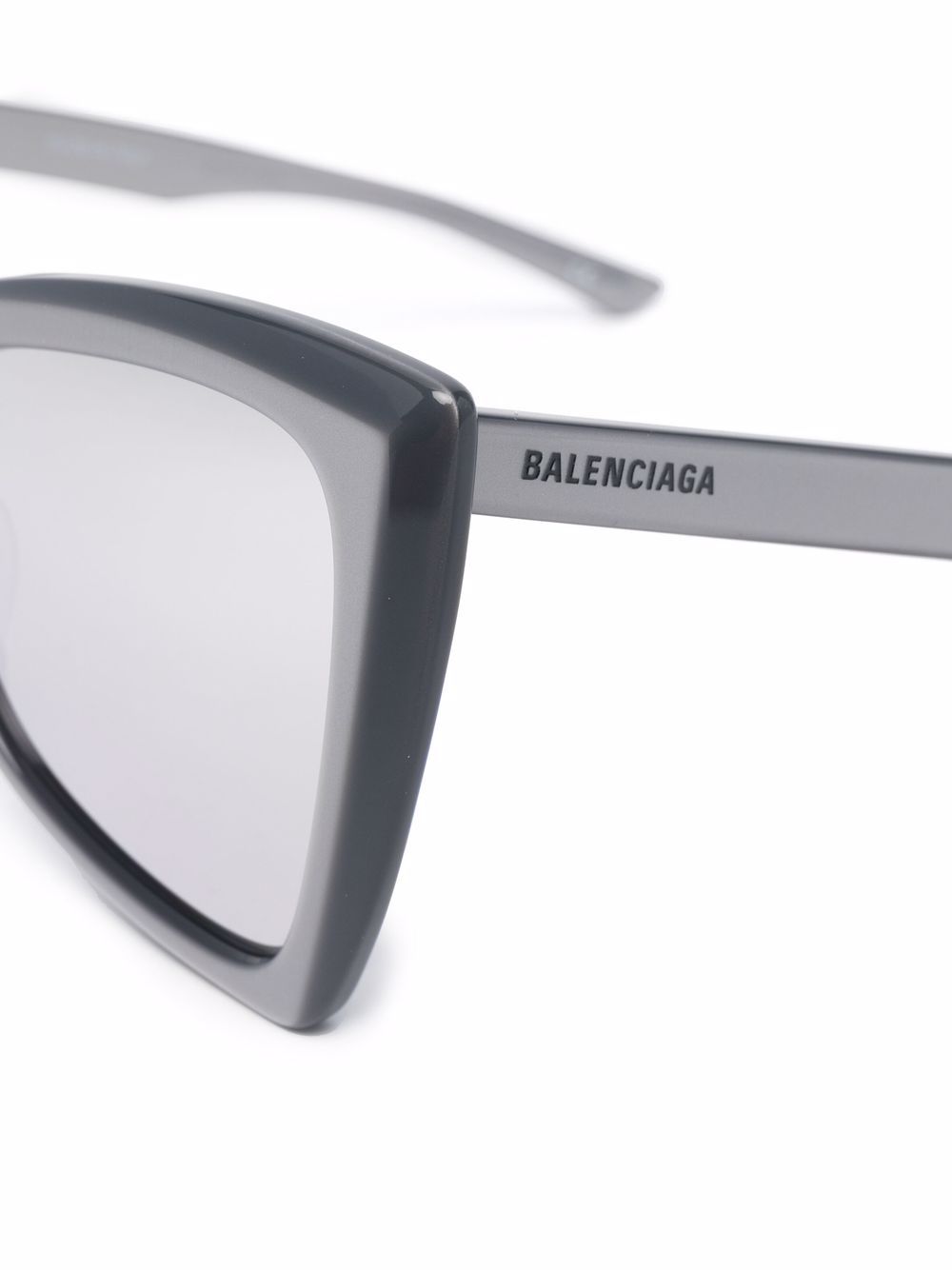 фото Balenciaga eyewear солнцезащитные очки в оправе 'бабочка'