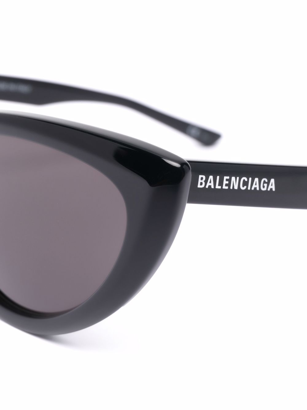 фото Balenciaga eyewear солнцезащитные очки в оправе 'кошачий глаз'