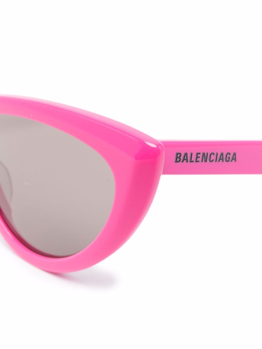 фото Balenciaga eyewear солнцезащитные очки в оправе 'кошачий глаз'