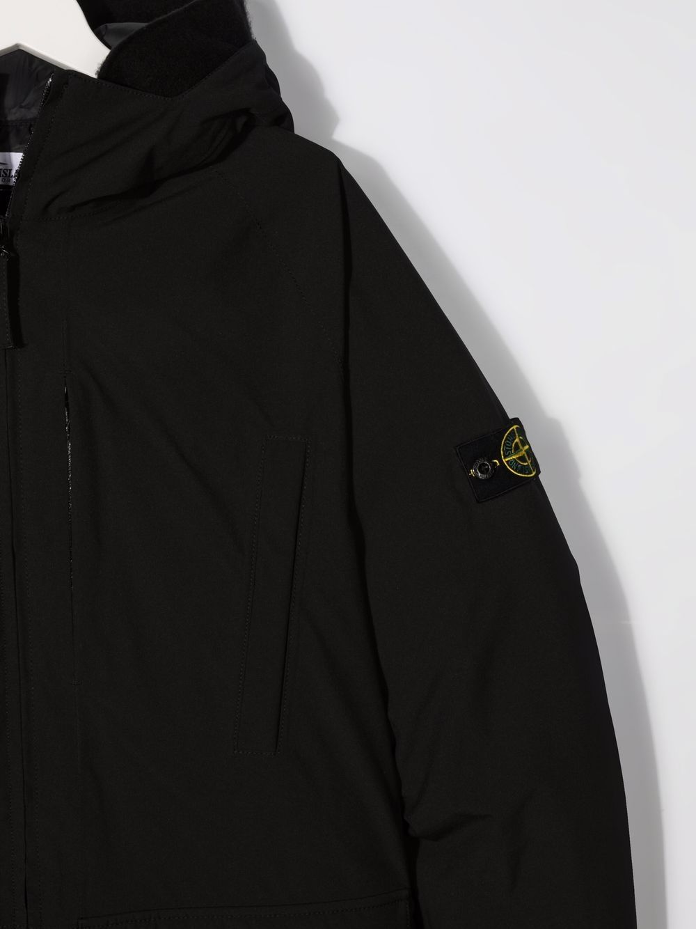 фото Stone island junior куртка с капюшоном и нашивкой-логотипом